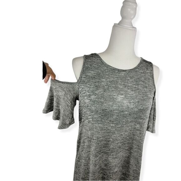a.n.a Cold Shoulder A- line dress Gray NWT - Picture 2 of 5